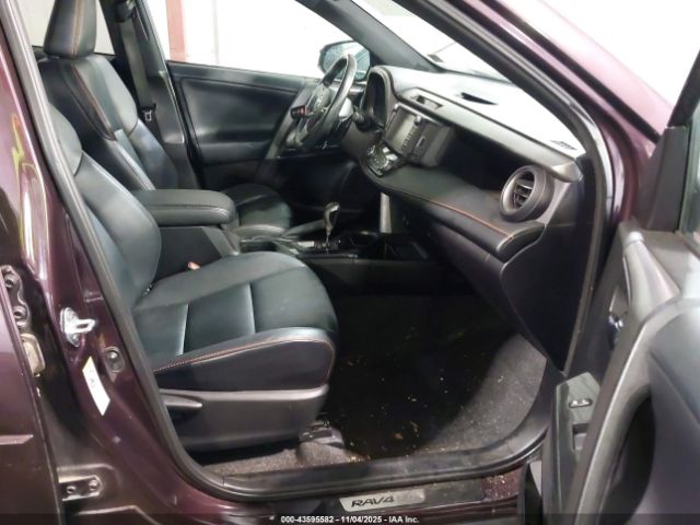 Toyota RAV4 Se Image 13