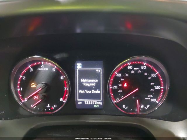 Toyota RAV4 Se Image 11