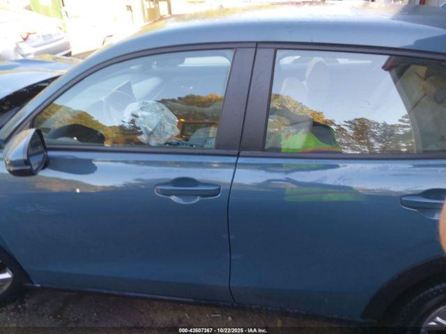 Honda HR-V Awd Lx Image 11