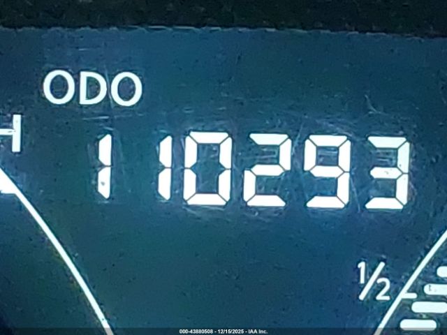 Nissan Versa Image 11