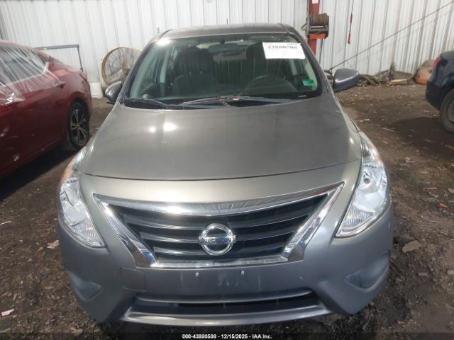 Nissan Versa Image 10