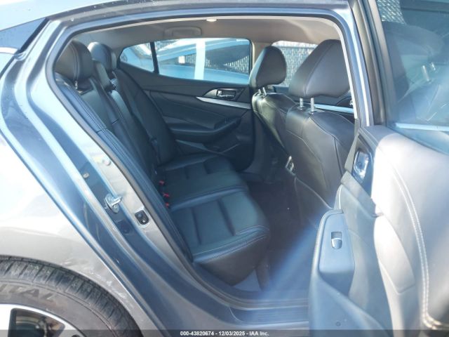 Nissan Maxima 3.5 Sv Image 14