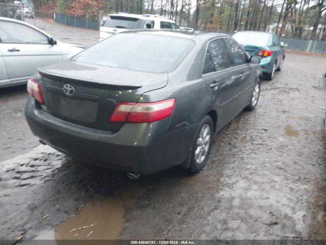 Toyota Camry Le V6 Image 13