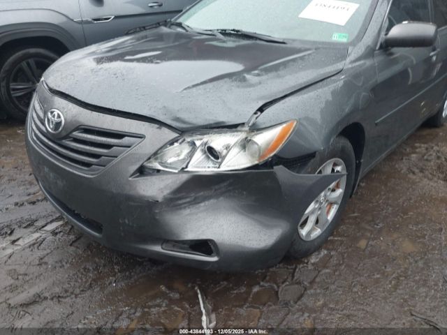 Toyota Camry Le V6 Image 8