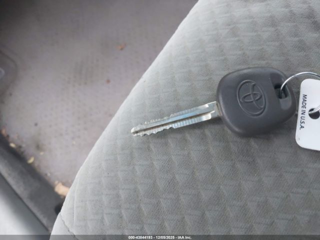 Toyota Camry Le V6 Image 9