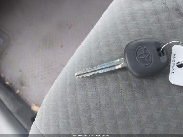 Toyota Camry Le V6 Image 9