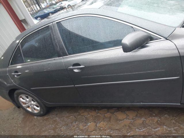 Toyota Camry Le V6 Image 3