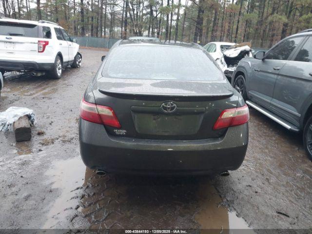 Toyota Camry Le V6 Image 16