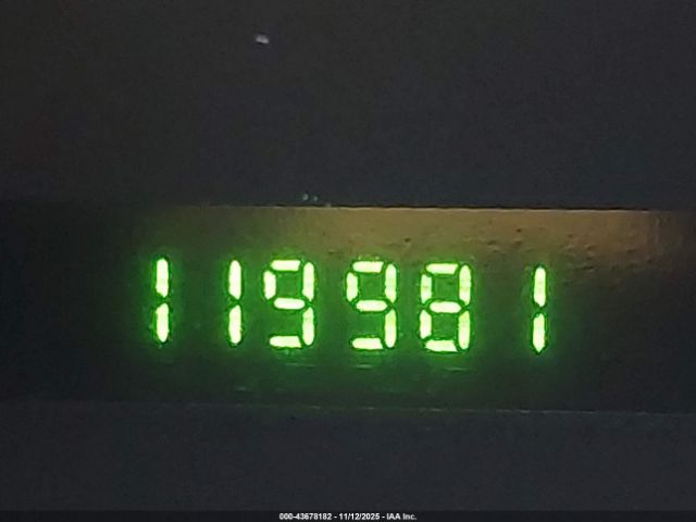 Ford Mustang Image 12