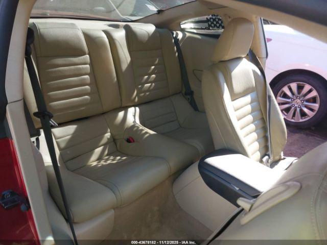 Ford Mustang Image 8