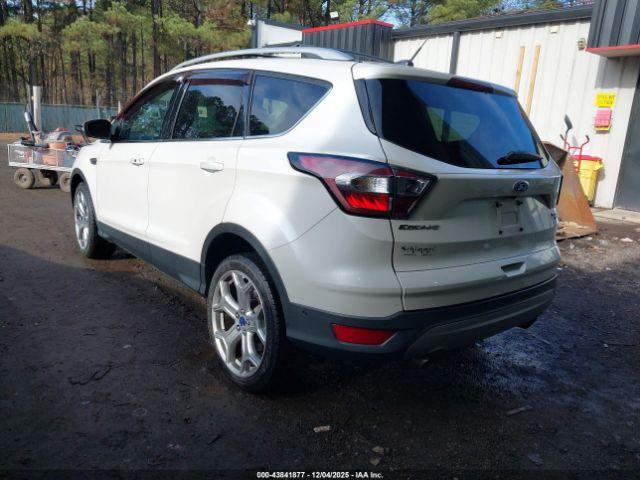 Ford Escape Titanium Image 14