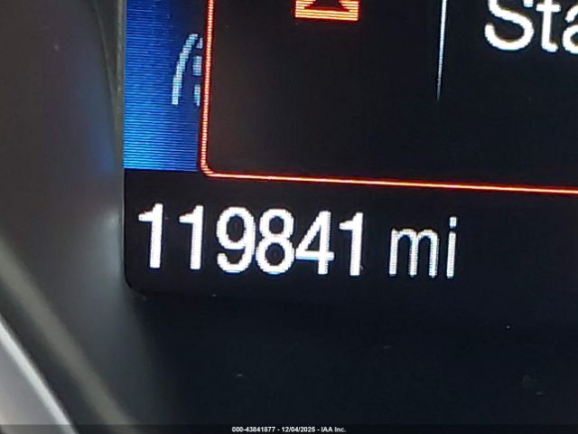 Ford Escape Titanium Image 8