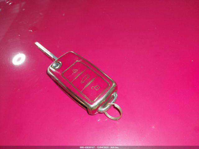 Volkswagen Beetle 1.8t Se Image 8