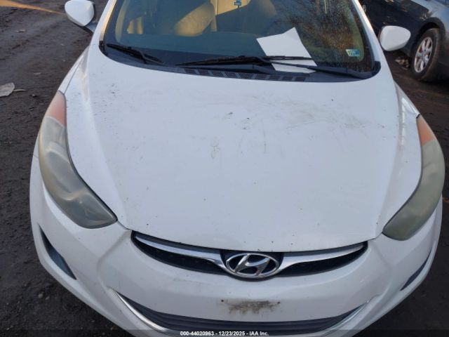 Hyundai ELANTRA Gls Image 11