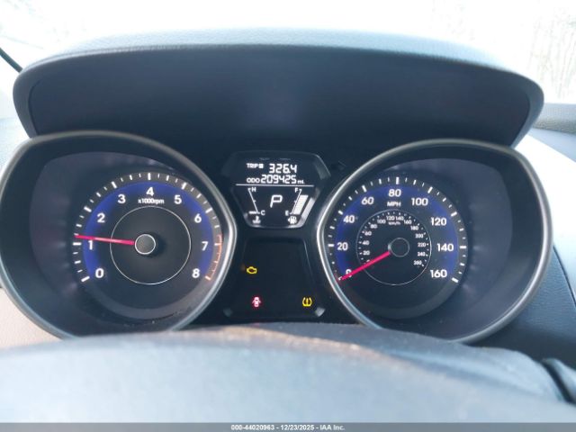 Hyundai ELANTRA Gls Image 10