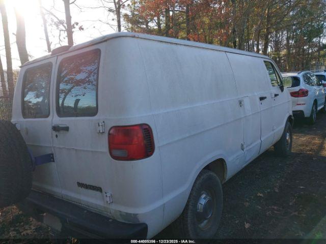 Dodge Ram Van B2500 Image 5