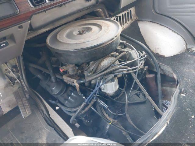 Dodge Ram Van B2500 Image 8