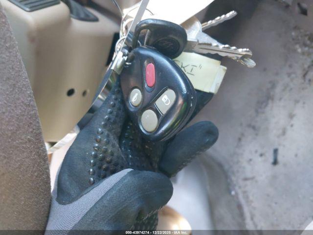 Buick LeSabre Custom Image 3