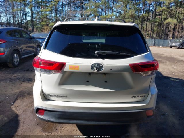 Toyota Highlander Xle Image 13