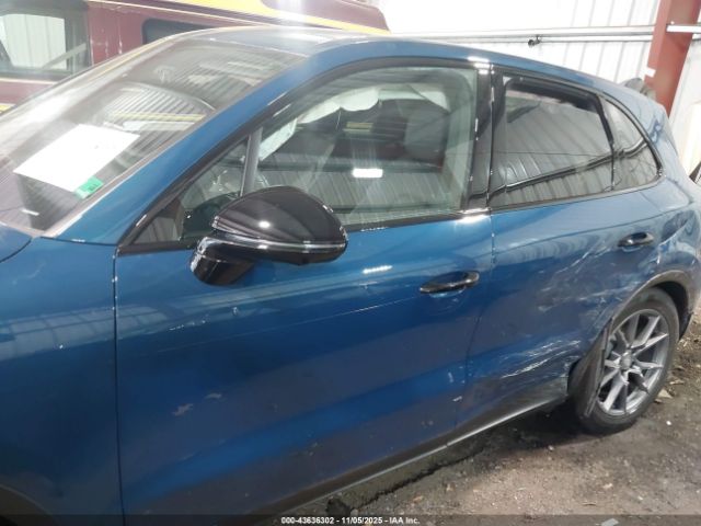 Porsche Cayenne Image 15