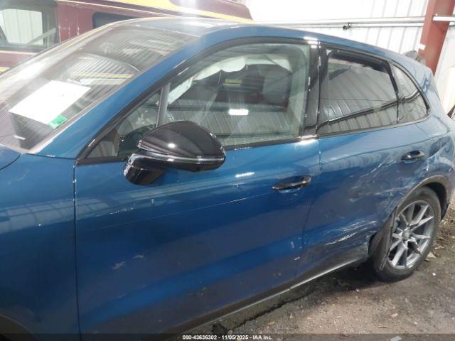 Porsche Cayenne Image 15