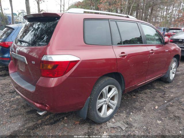 Toyota Highlander Sport Image 2