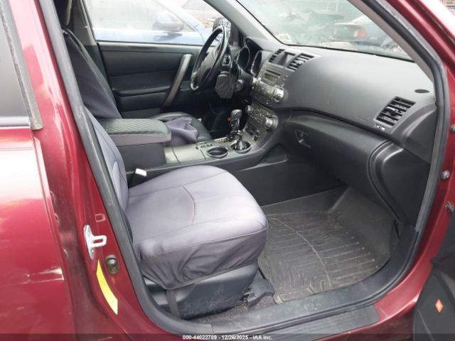 Toyota Highlander Sport Image 4