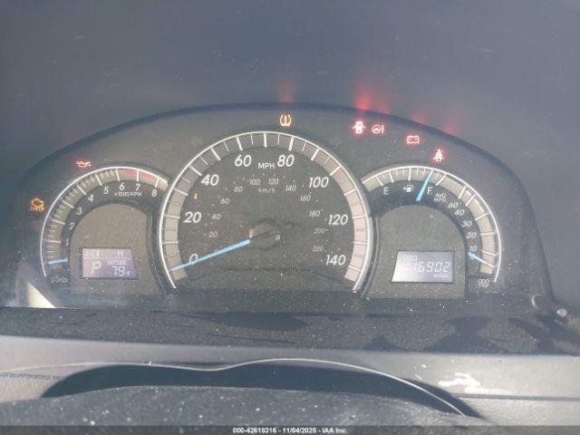 Toyota Camry Se Image 2