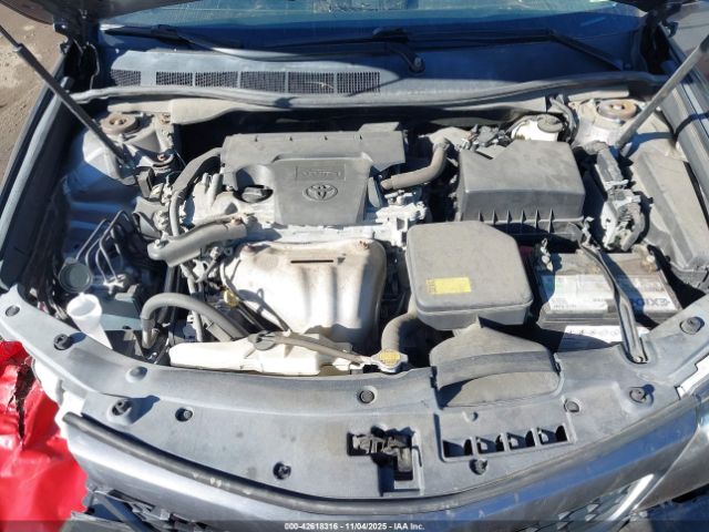 Toyota Camry Se Image 12