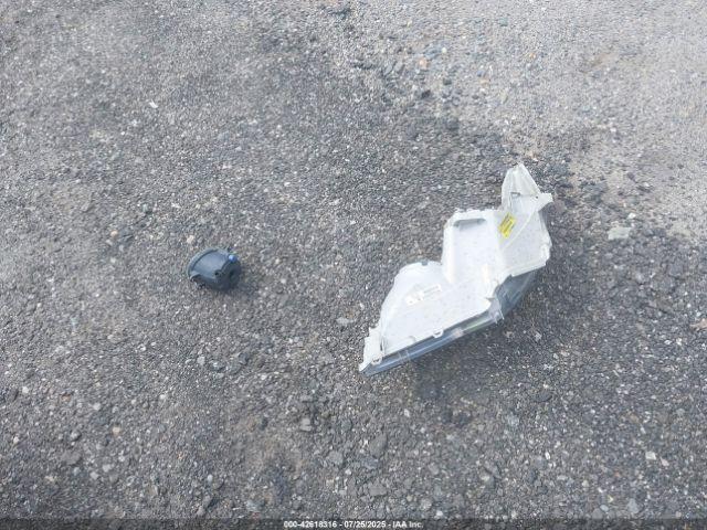 Toyota Camry Se Image 13