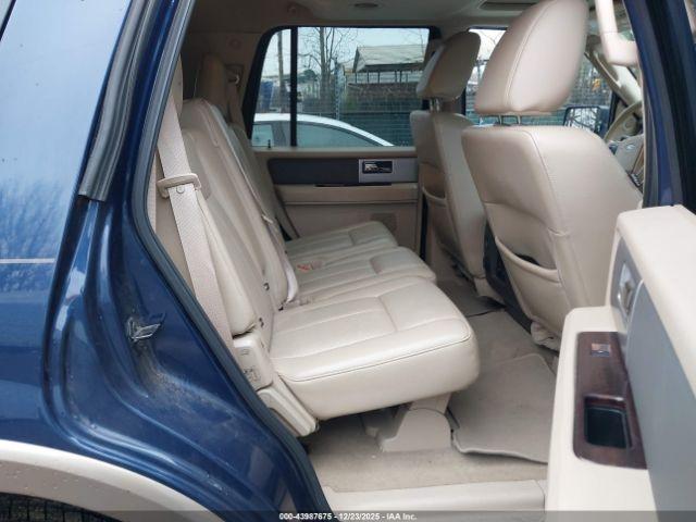 Ford Expedition Xlt Image 2