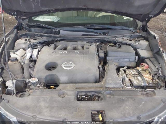 Nissan Altima Image 6