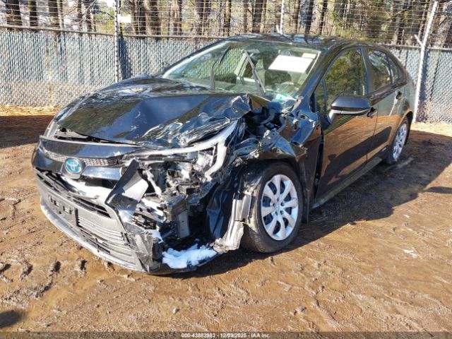 Toyota Corolla Hybrid Le Image 9