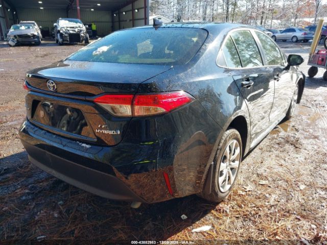 Toyota Corolla Hybrid Le Image 8