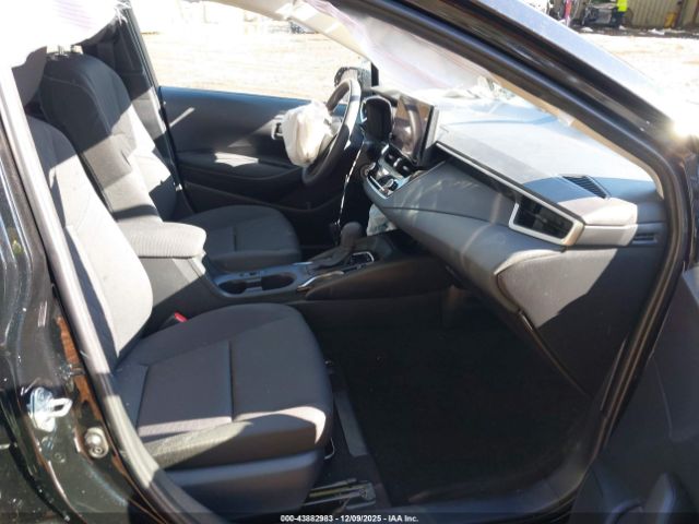 Toyota Corolla Hybrid Le Image 10