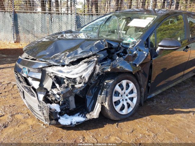 Toyota Corolla Hybrid Le Image 6