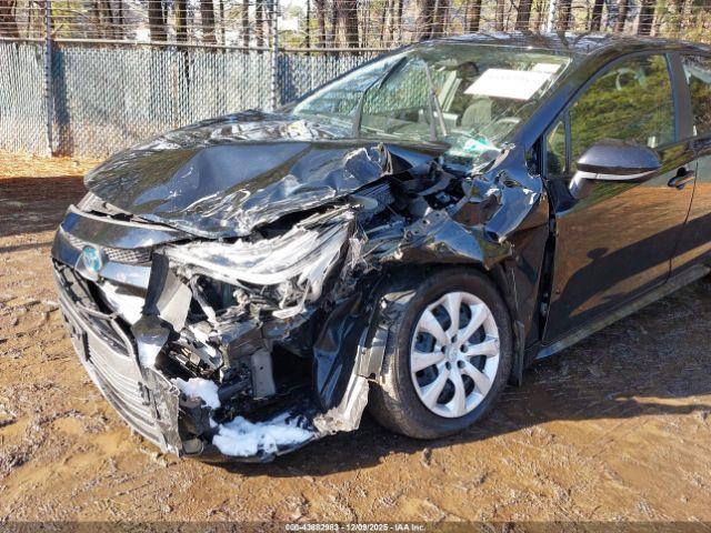 Toyota Corolla Hybrid Le Image 6
