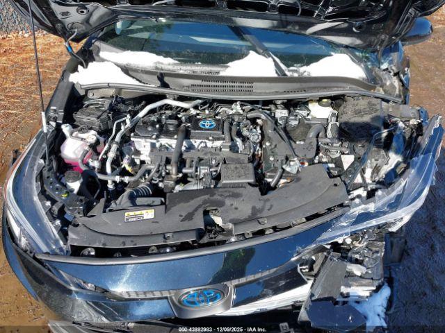 Toyota Corolla Hybrid Le Image 11