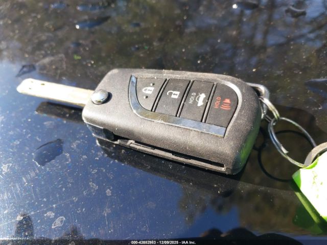 Toyota Corolla Hybrid Le Image 3