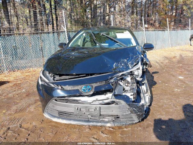 Toyota Corolla Hybrid Le Image 12