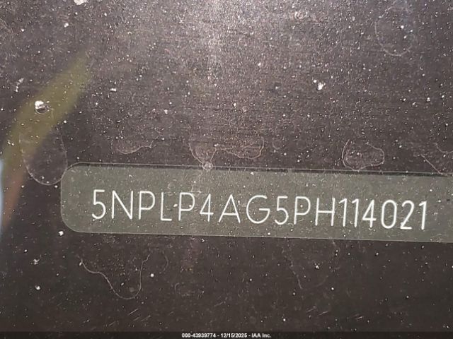 Hyundai ELANTRA Limited Image 9