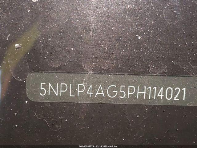 Hyundai ELANTRA Limited Image 9