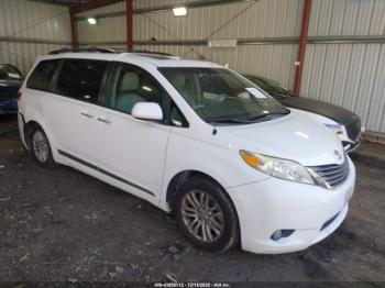  Salvage Toyota Sienna