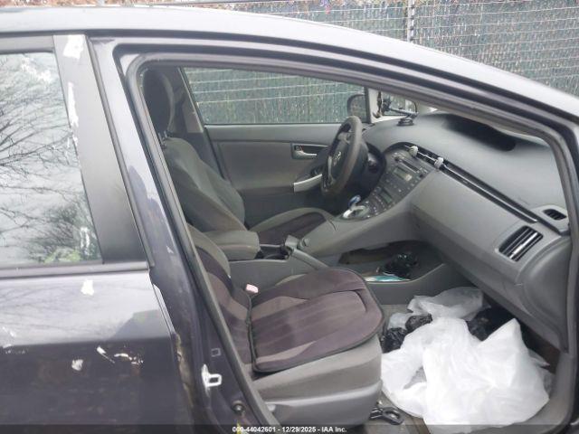 Toyota Prius Ii Image 8