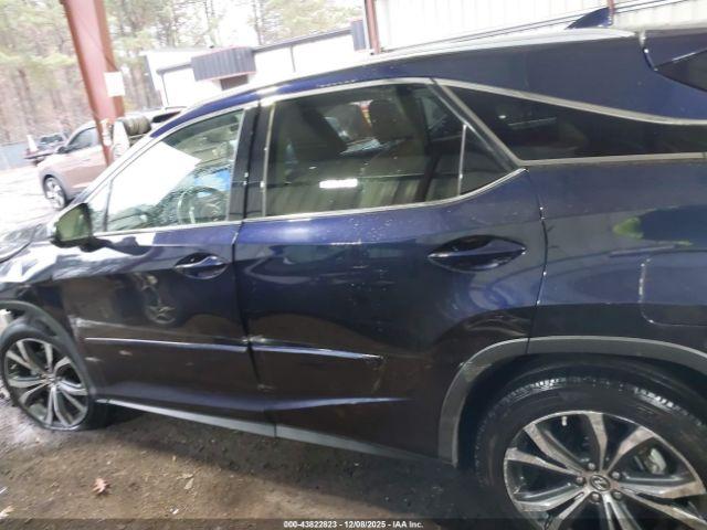 Lexus RX Image 14