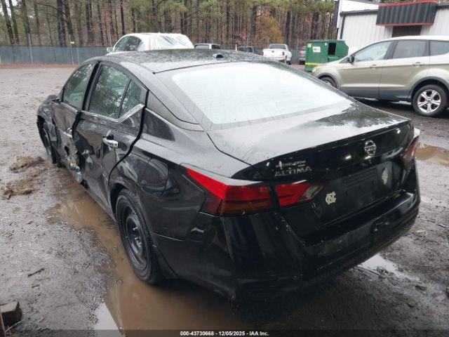 Nissan Altima 2.5 S Image 2