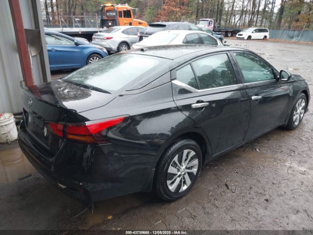 Nissan Altima 2.5 S Image 5