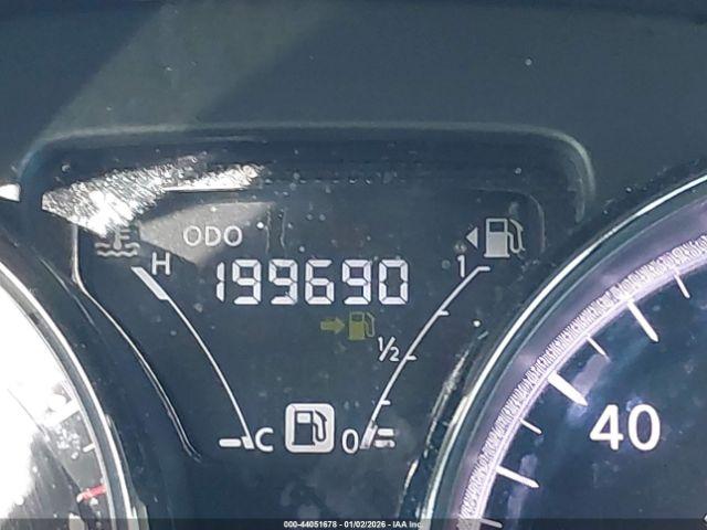 Nissan Versa 1.6 Sv Image 11