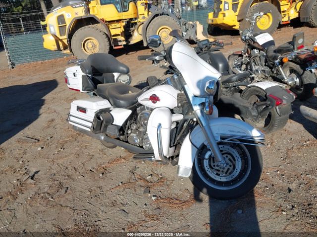 Harley-Davidson Flhtcui Image 1