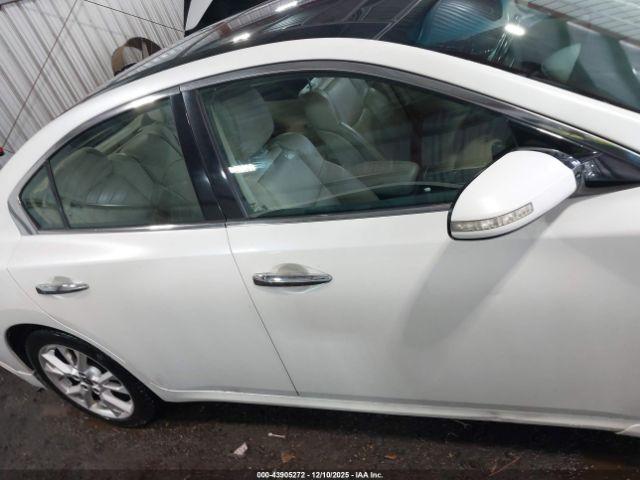 Nissan Maxima 3.5 Sv Image 15